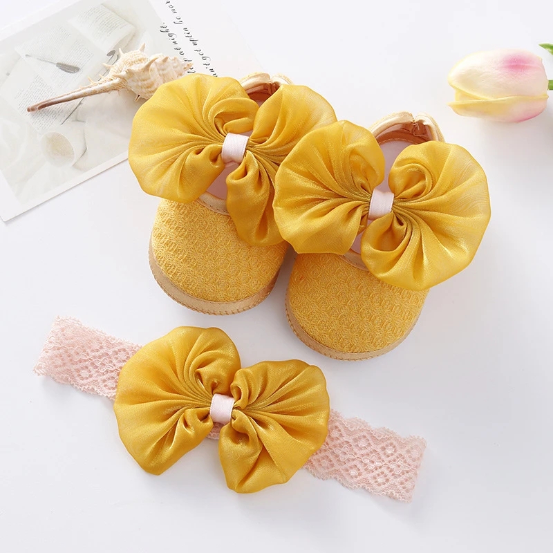 ০-১২ মাস মেয়ে বাবুর জন্য Spring Shoes With Hairband Yellow