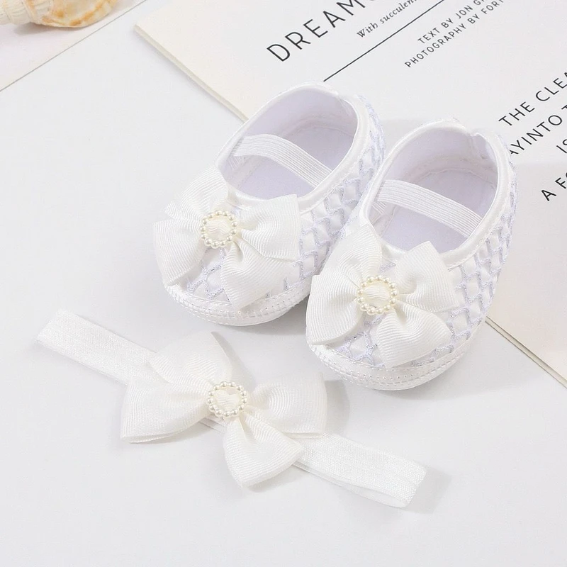 ০-১২ মাস মেয়ে বাবুর জন্য Round Stone Shoes With Hairband White