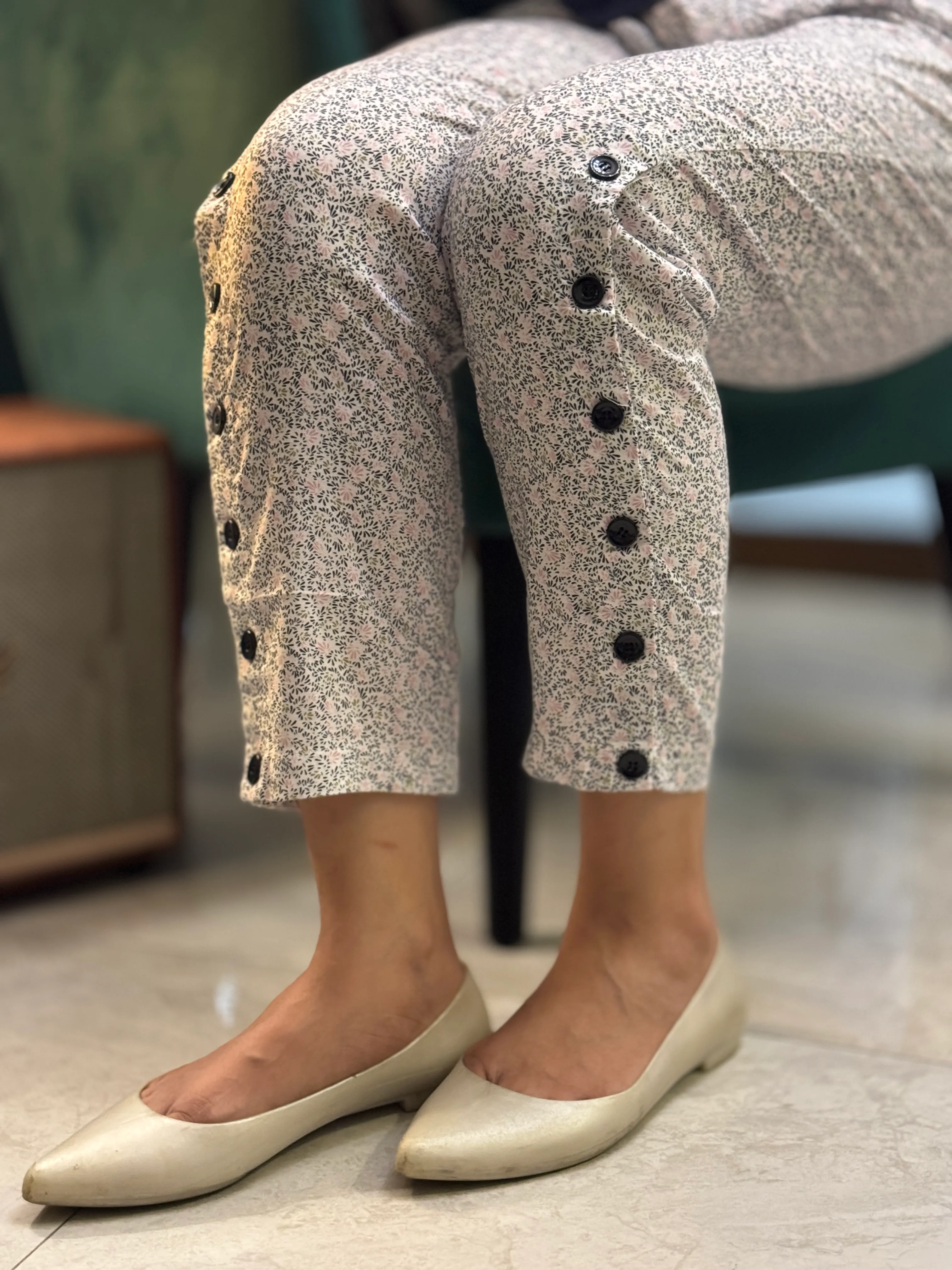 Button pant - white floral
