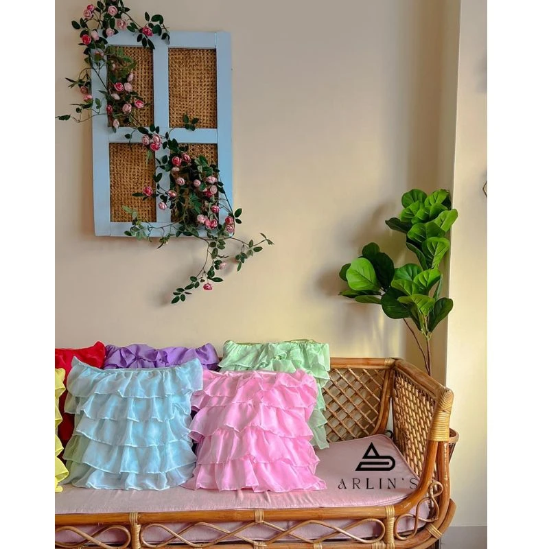 6 pcs ruffle cushion cover combo - Image 4