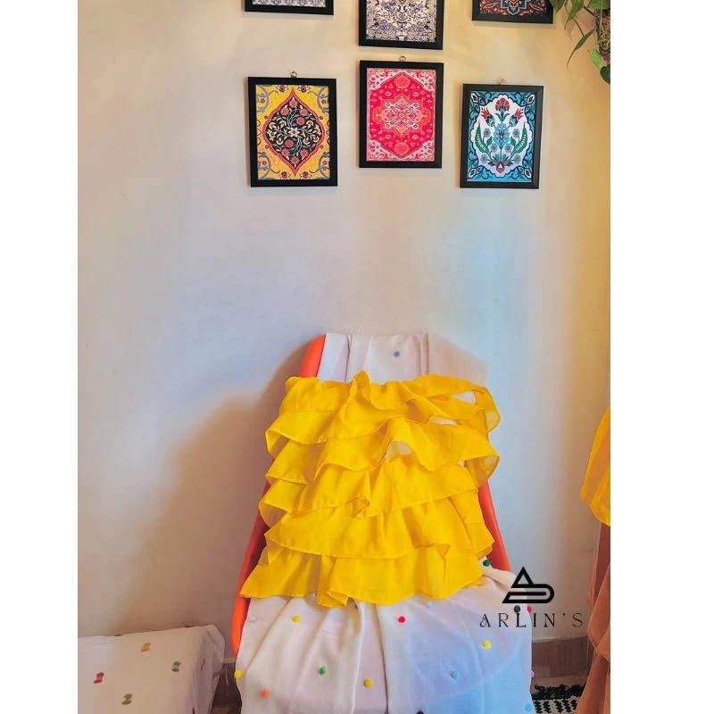 ruffle cushion cover
