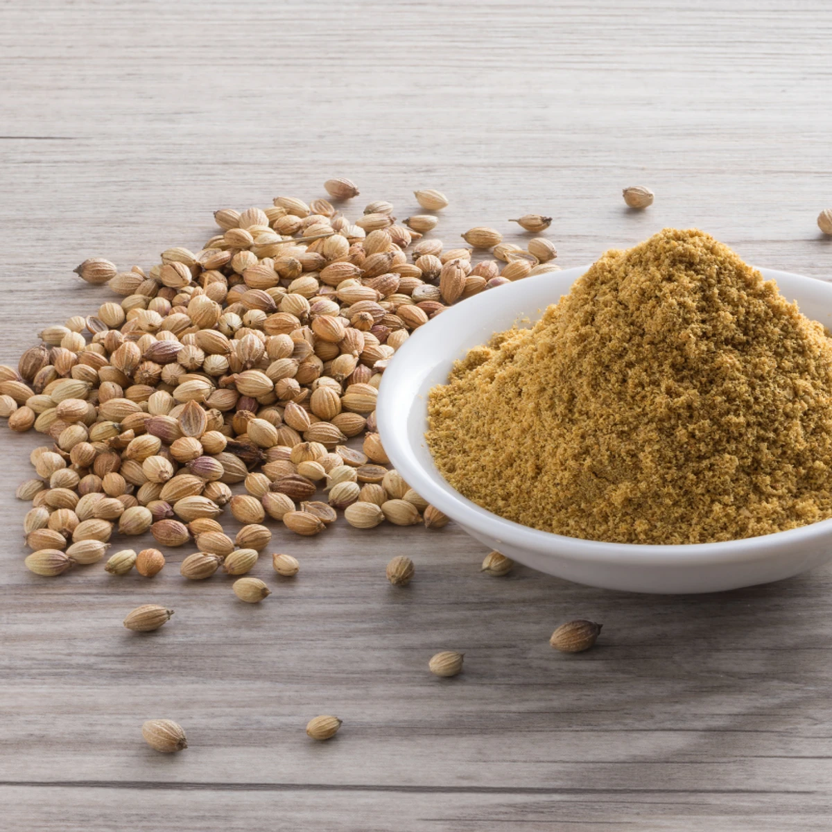 ধনিয়া গুড়ো