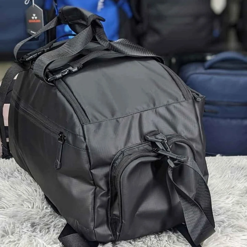 Arctic 4-in-1 Bag For Travel And Gym Bag - Image 3