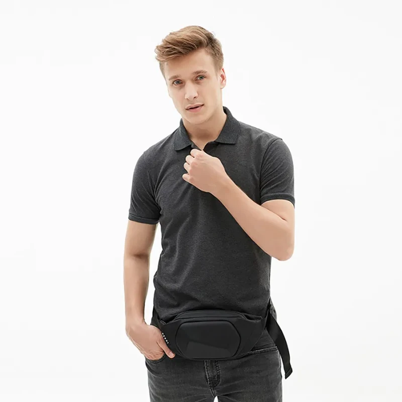 Ty-01 3D Hard Shell Crossbody Waist Bag By Heshi (Black)