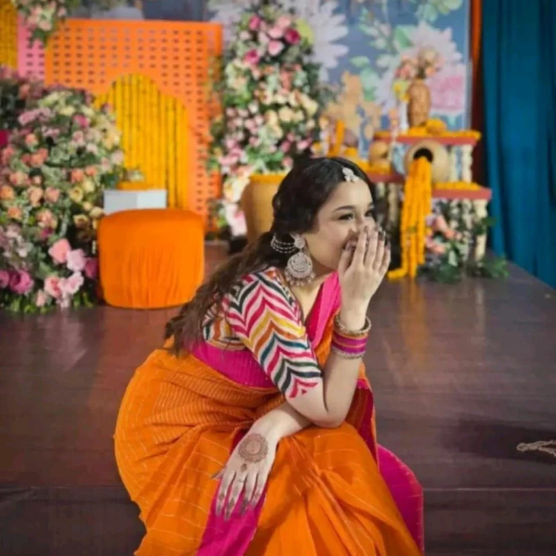 ধুপিয়ান সিল্ক শাড়ি(ব্লাউজসহ) - Thumbnail 3