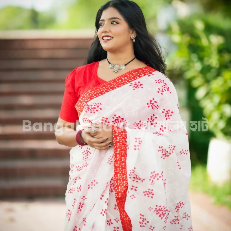 পূজা কালেকশন (ব্লাউজসহ)