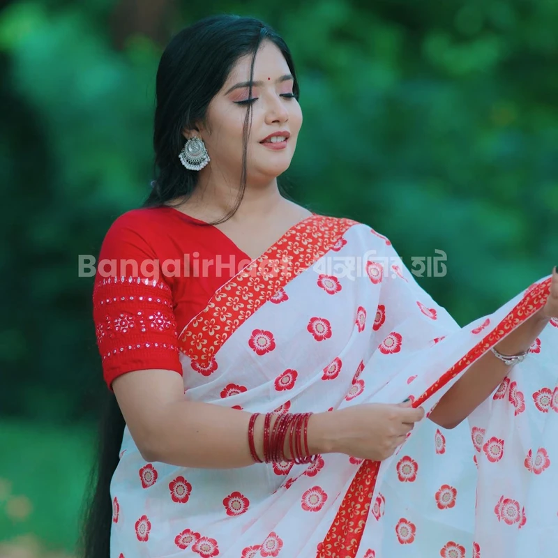 পূজা কালেকশন (ব্লাউজসহ)