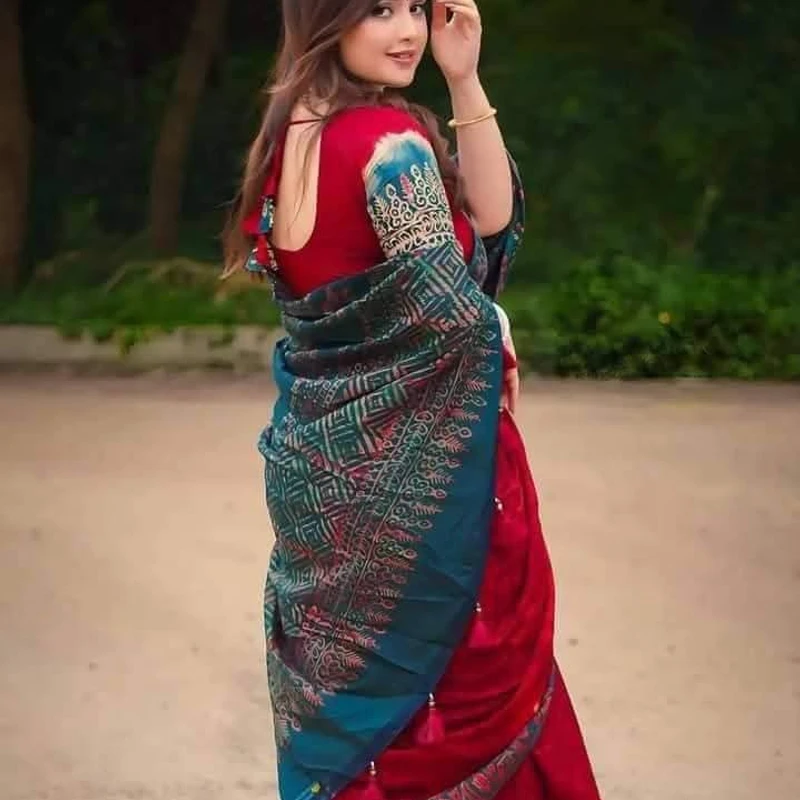 ইকাত স্টাইল সিল্ক শাড়ি - Thumbnail 3