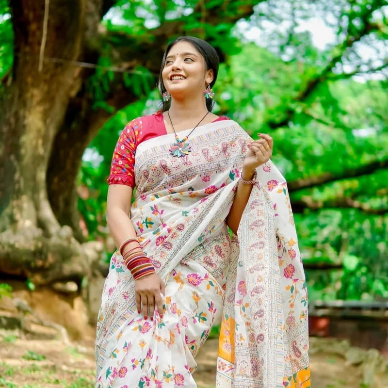 আফসান ভাইরাল প্রিন্ট শাড়ি