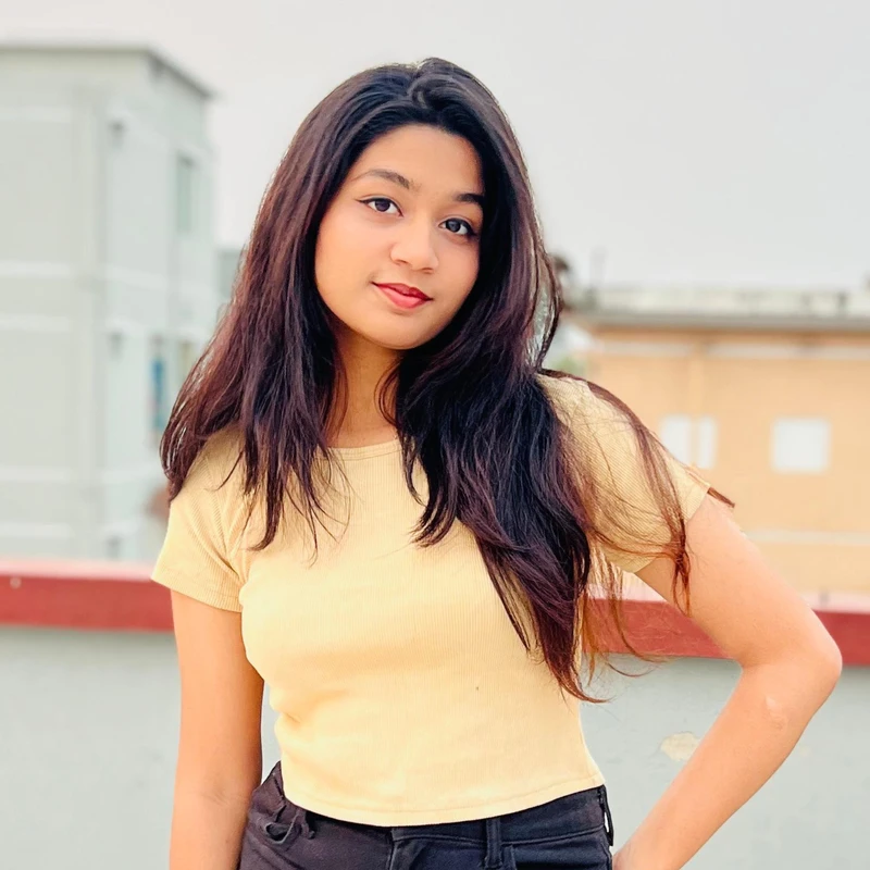 Basic Crop Tops in Brown