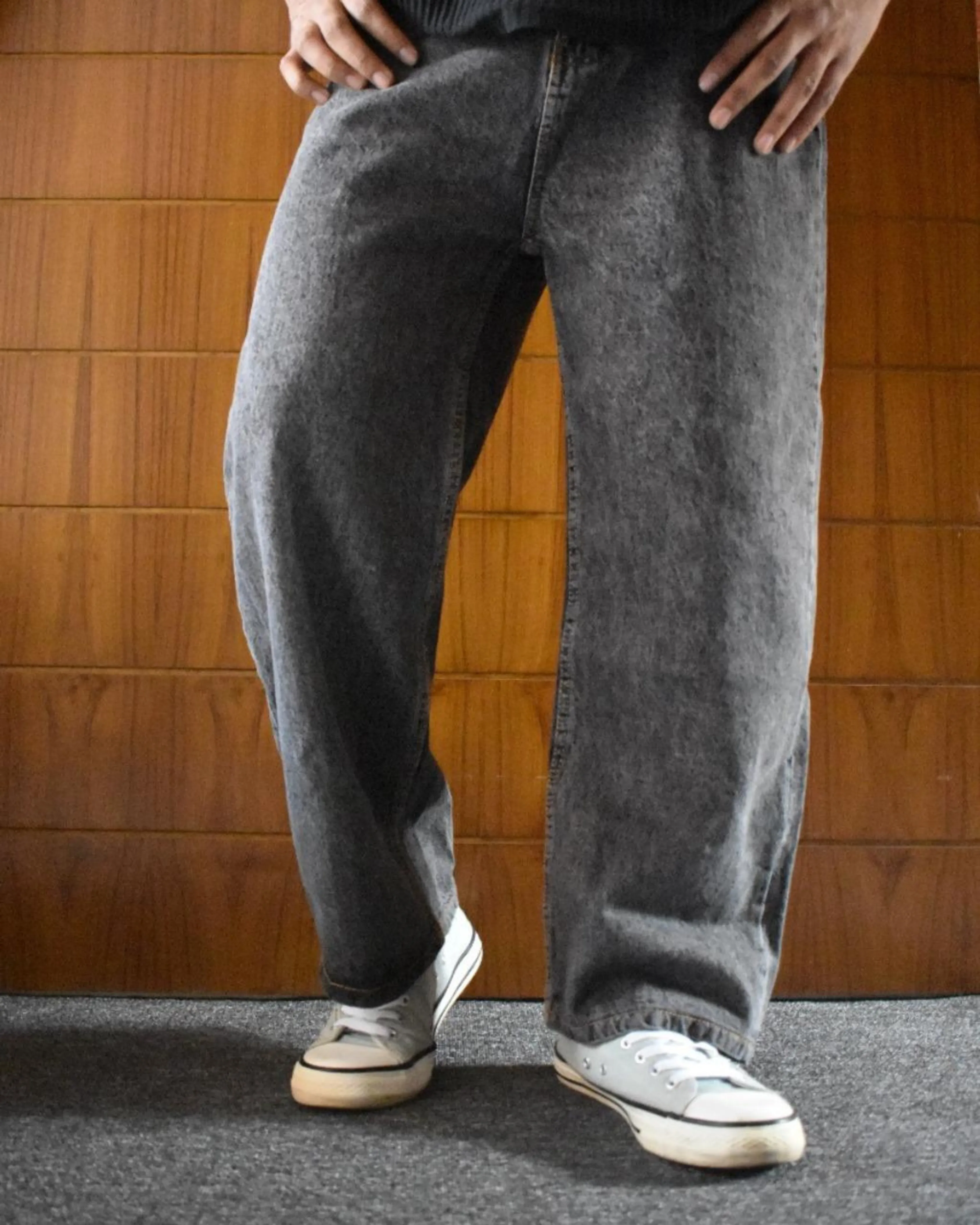 Acid Wash Baggy Jeans