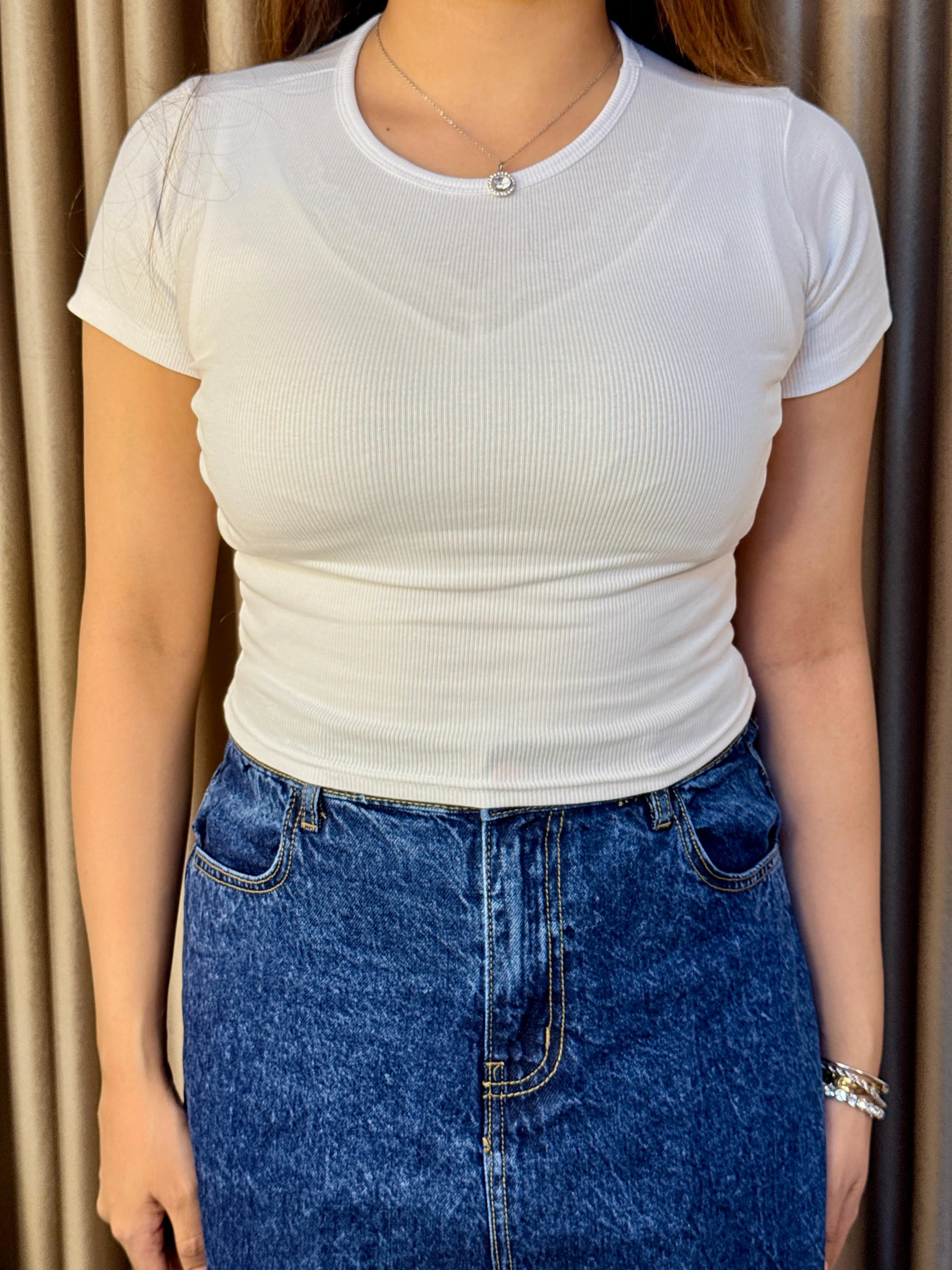 Basic Crop Tops in white