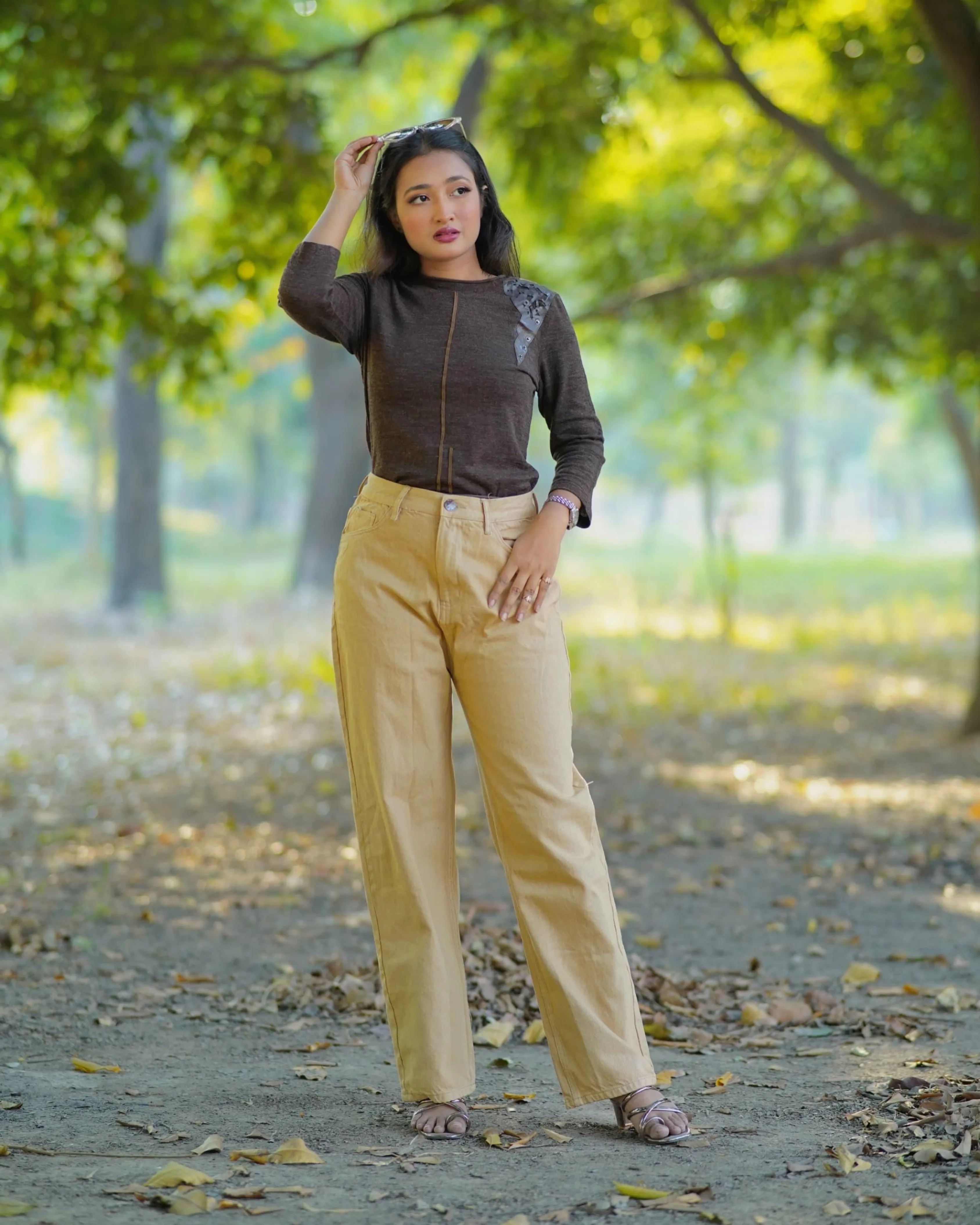 Beige Baggy Jeans - Image 4