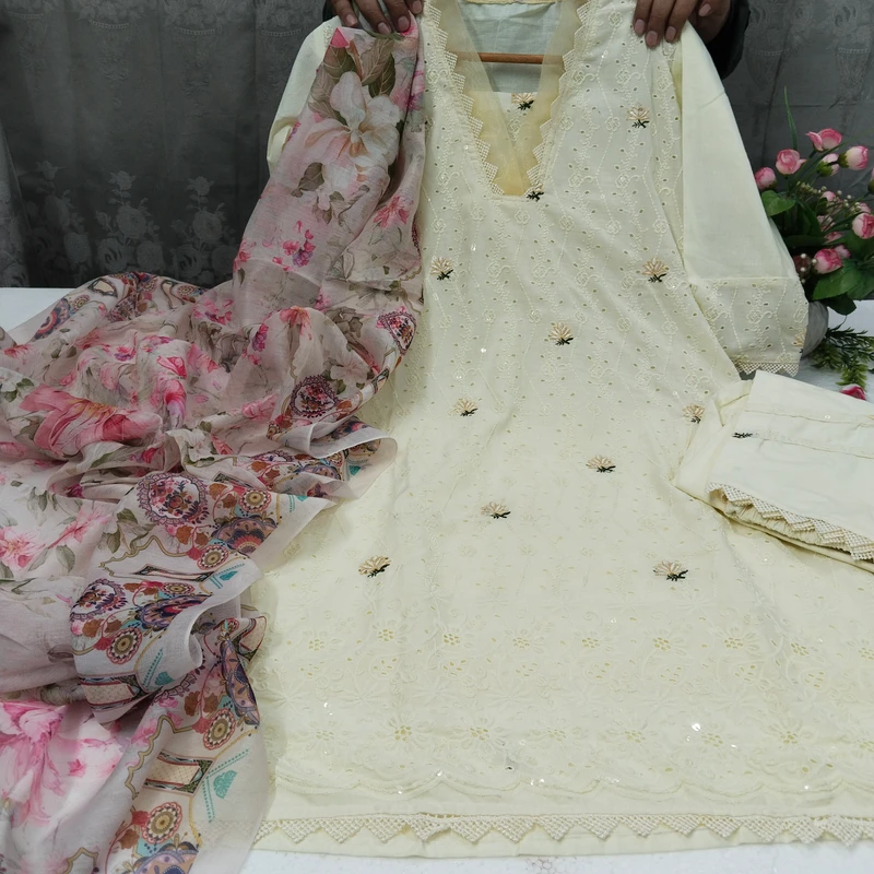 সুতি কাজ করা ০৩০