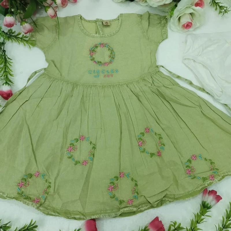 এম্ব্রয়ডারি ফ্রক ১৬১৮২০