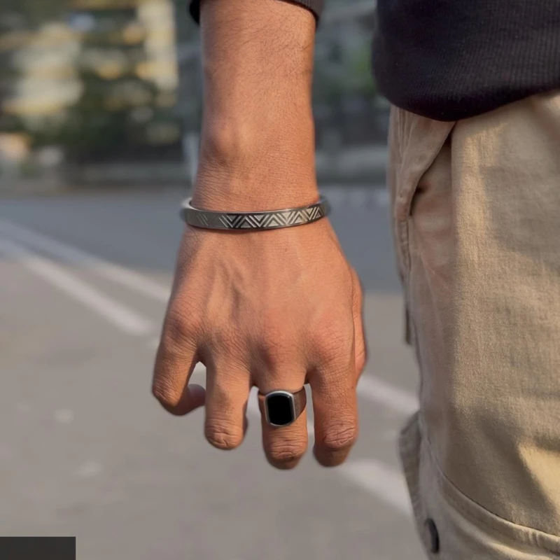 Valor Cuff Bracelet (Silver)