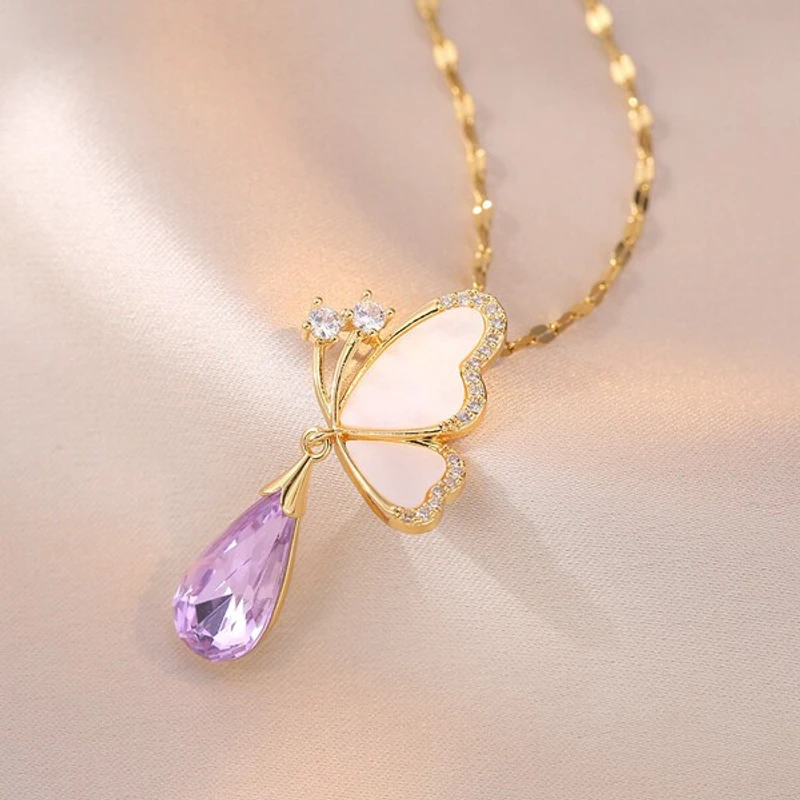 Butterfly Dimond cut pandent