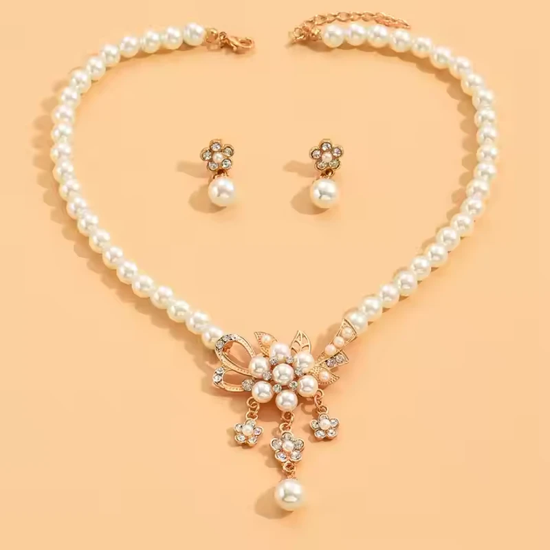 Pearl Flower Necklace+Earrings - Image 4