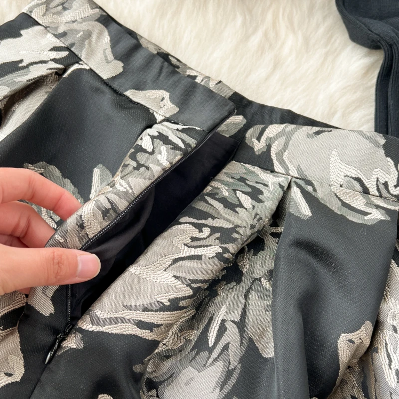 Women Vintage Two Piece Sets Black Pullover Top and Slim A-line Jacquard Floral Long Skirt Elegant Outfits - Thumbnail 4
