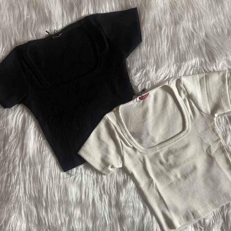 Half sleeve square neck crop tops