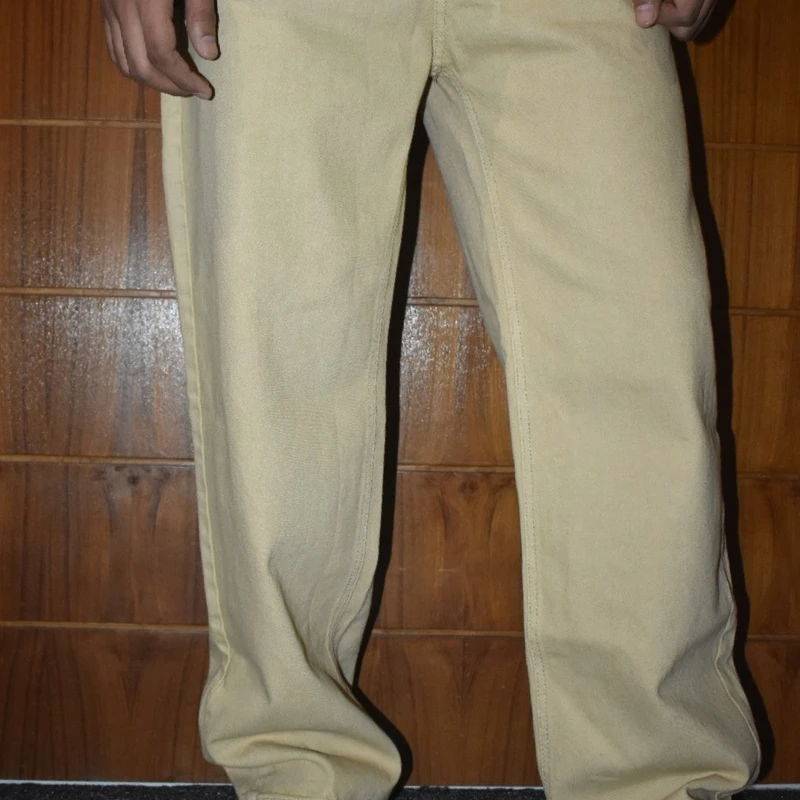 Beige baggy jeans