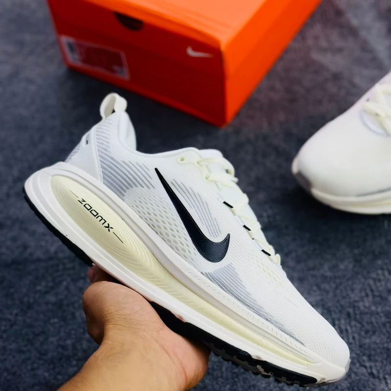 Nike vomero 18 - Image 3