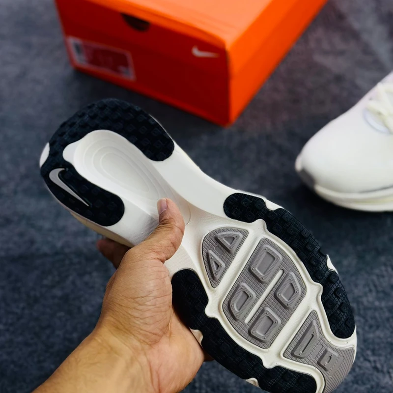 Nike vomero 18 - Image 4