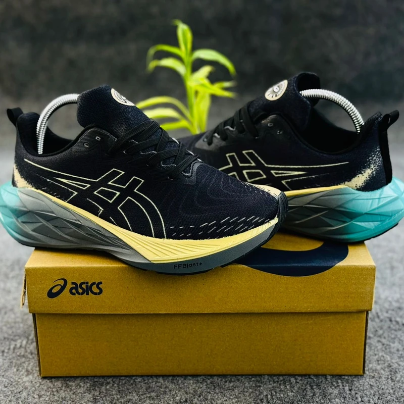 Asics NOVABLAST 4