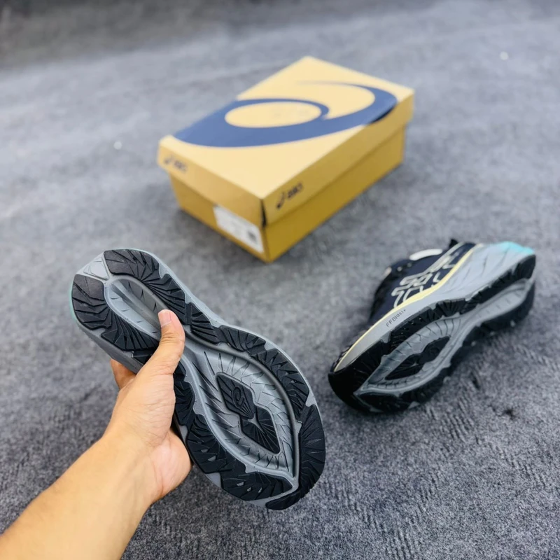 Asics NOVABLAST 4 - Image 4