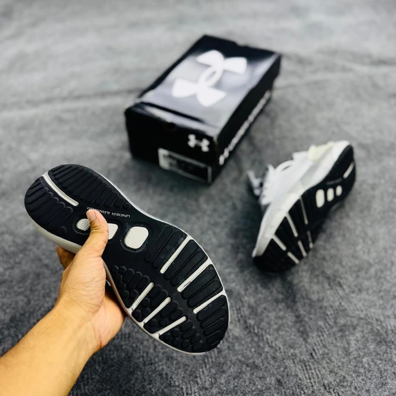 Under Armour storm- (road running shoes) - Image 4