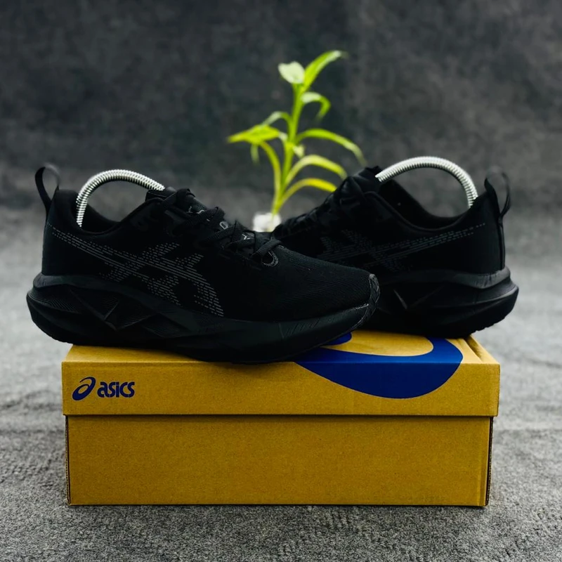 Asics NOVABLAST 5 (black)