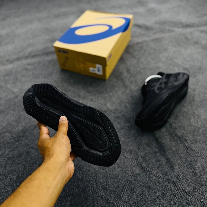 Asics NOVABLAST 5 (black) - Image 4