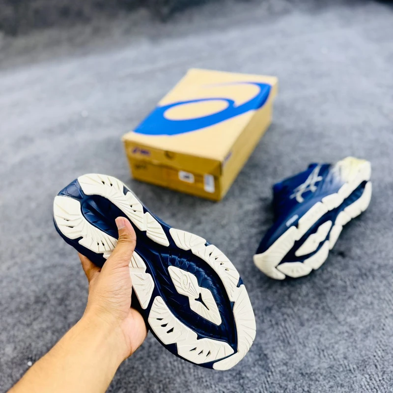 Asics NOVABLAST 4 - Image 4