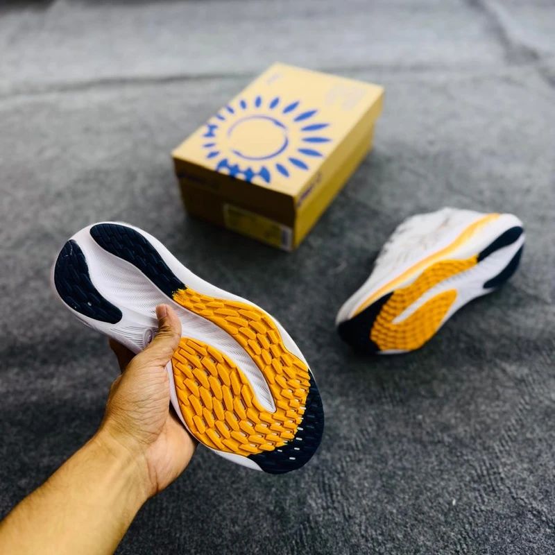 Asics Gel Nimbus -26 - Image 4