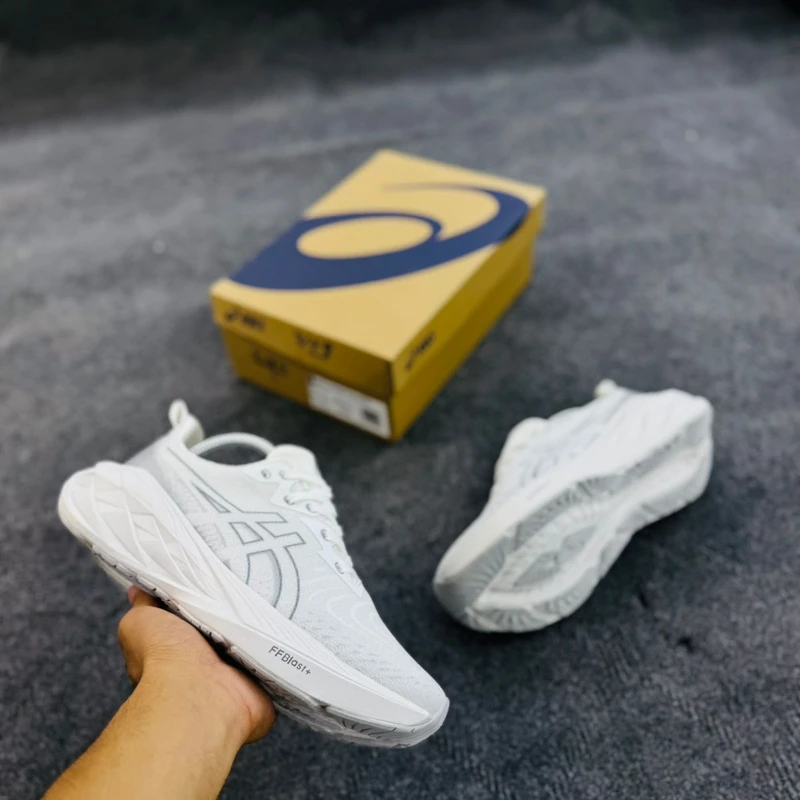 Asics NOVABLAST 4 - Image 3