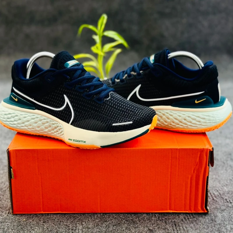 Nike ZoomX Invincible Run Flyknit 2