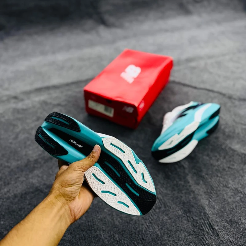 New balance Revel - Image 4