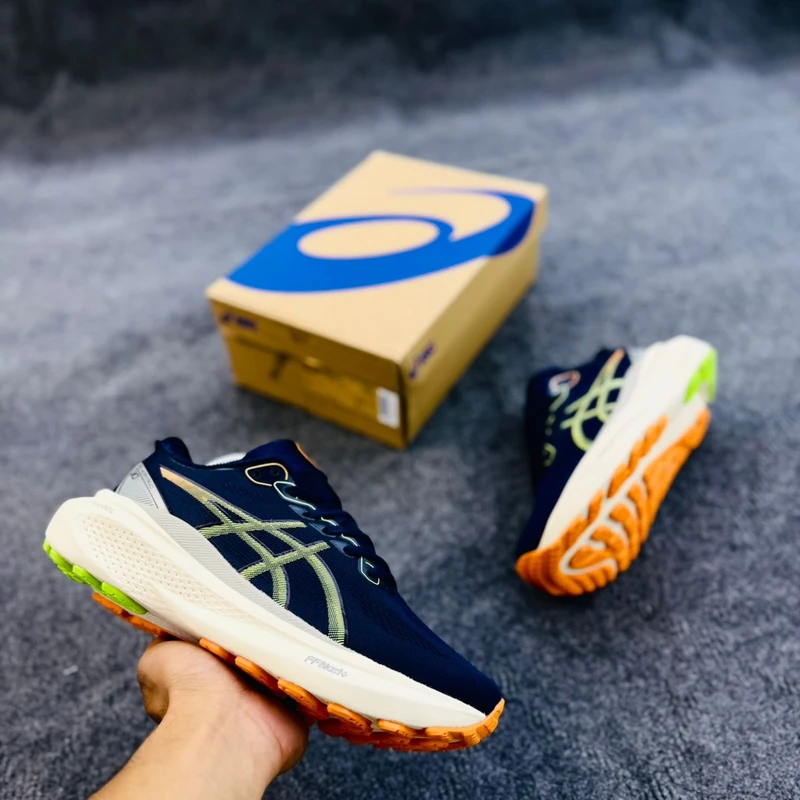 ASICS Gel Kayano- 30