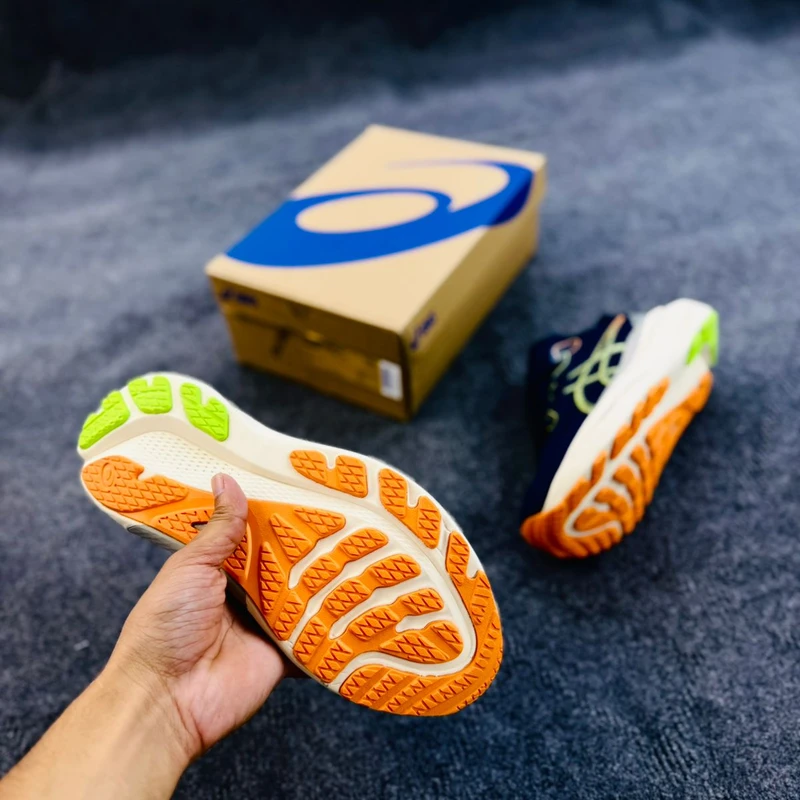 ASICS Gel Kayano- 30 - Image 4