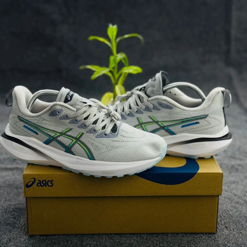 Asics GT-2000