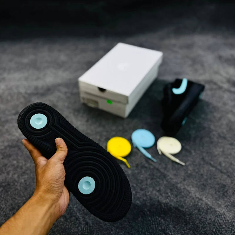 Nike Air Force 1 Low Tiffany & Co. - Image 3