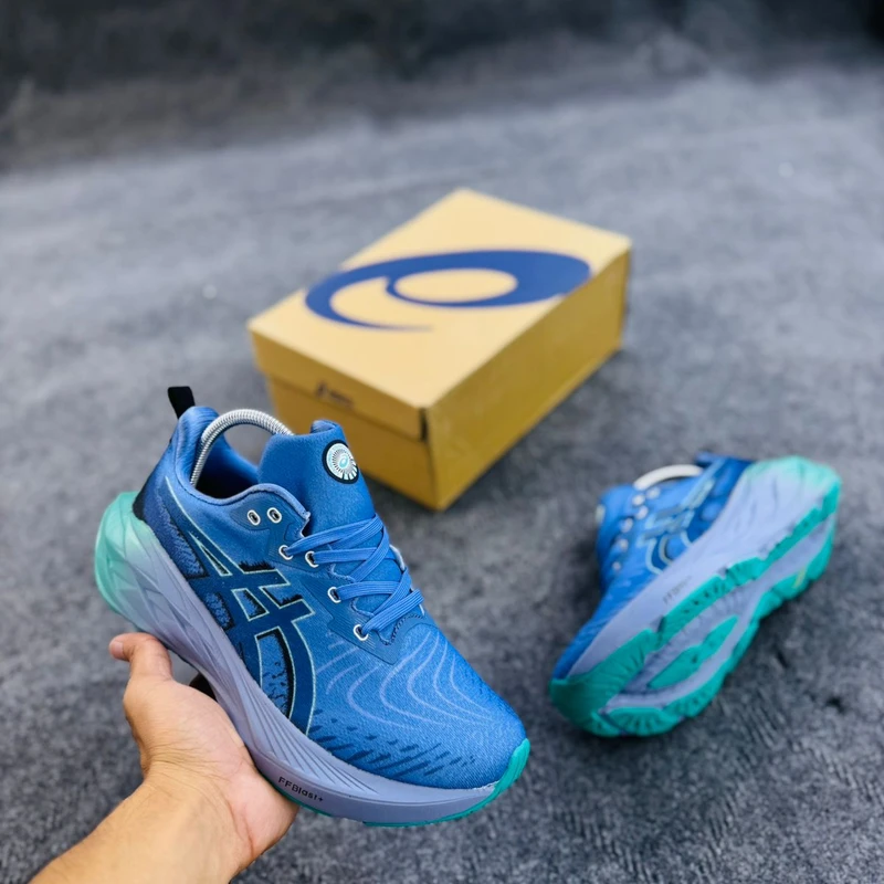 Asics NOVABLAST 4