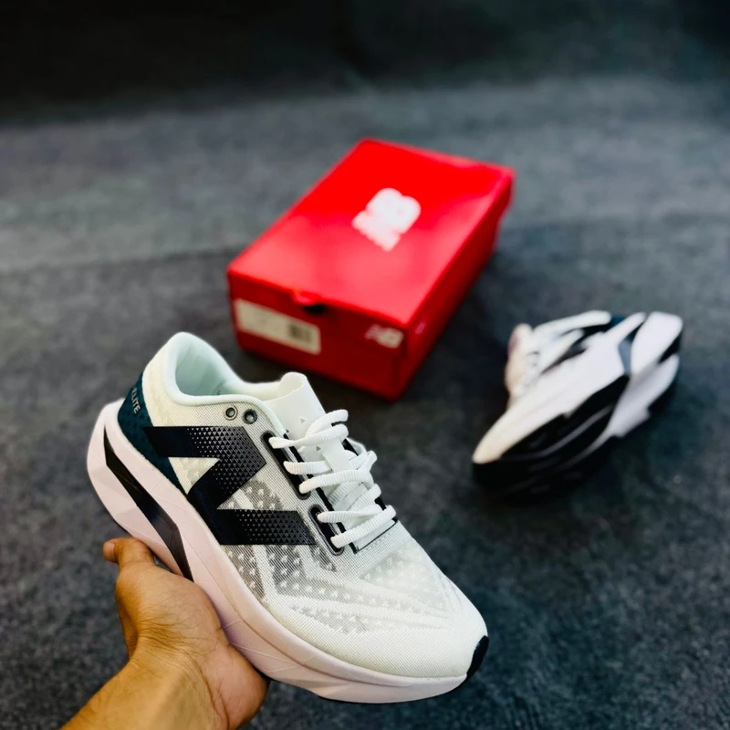 New balance Revel v4