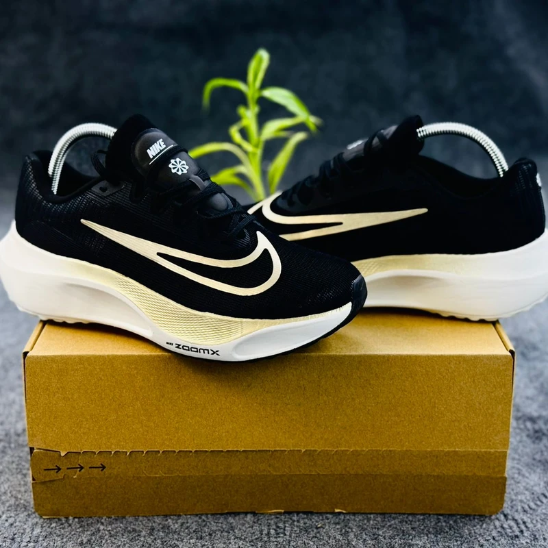 Nike Zoom Fly 5 Men's Road Running Shoes