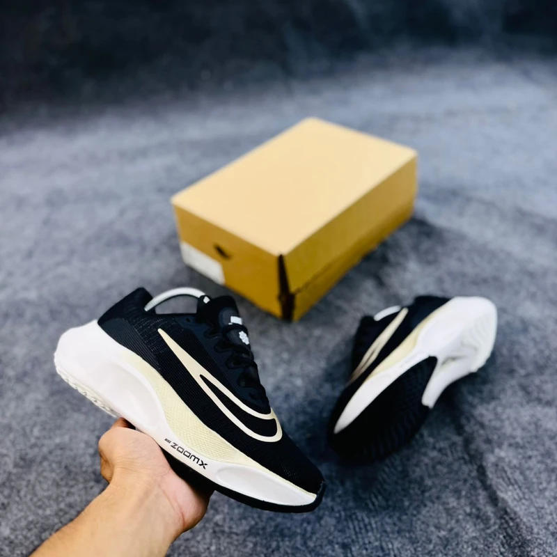 Nike Zoom Fly 5 Men's Road Running Shoes