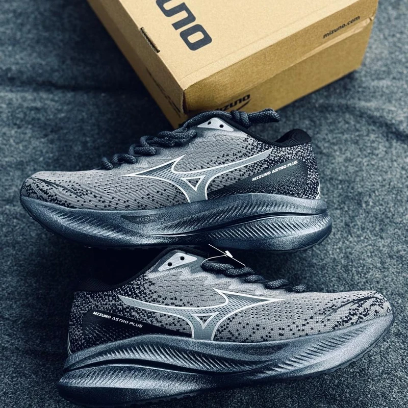 Mizuno Astro plus