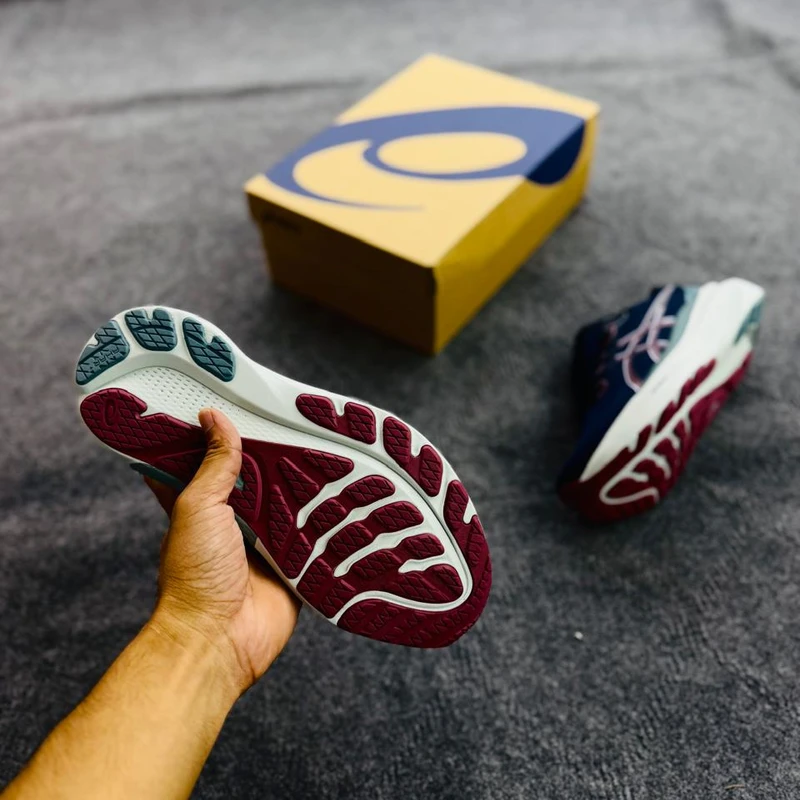 ASICS Gel Kayano 30 - Image 4