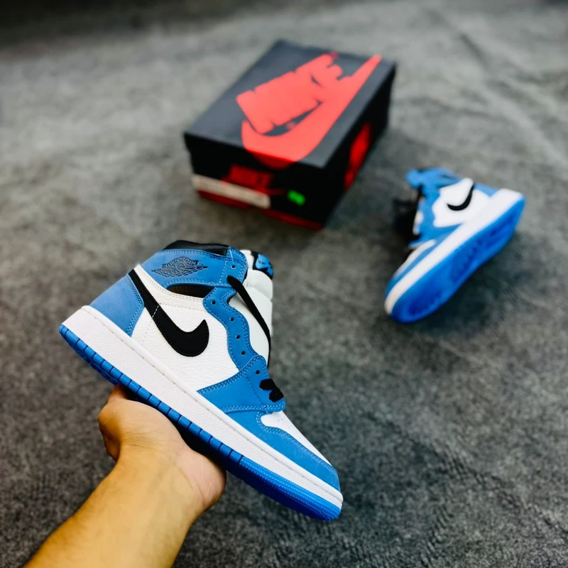Jordan 1 Retro High OG University Blue