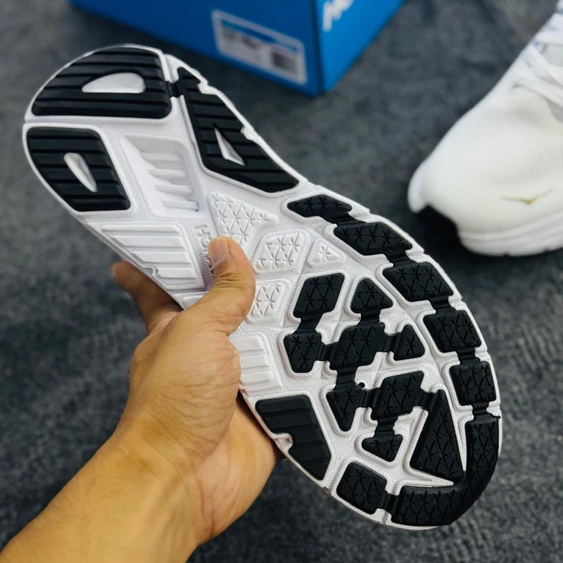 HOKA ARAHI 7 - Image 4