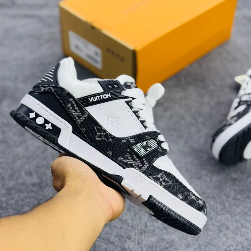 Louis Vuitton LV Trainer White / Blue